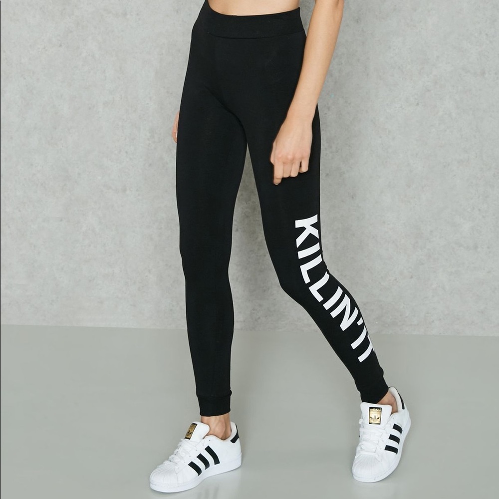 Black infinite performance legging
